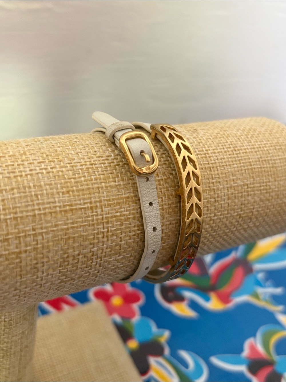 Stella & Dot Gold Filigree Cuff and Cream Leather Strap Bracelet Set